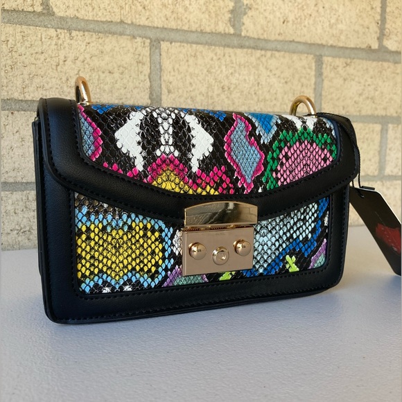 Black Multi Color Rainbow Snake Skin Reptile Print Convertible Purse Belt Bag - Picture 9 of 15